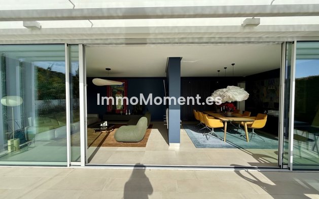 Resale - Detached villa - Sotogrande