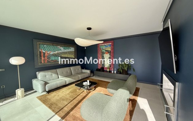 Resale - Detached villa - Sotogrande