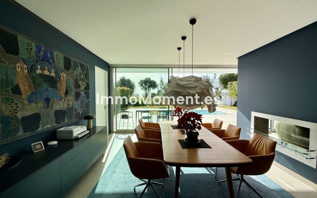 Resale - Detached villa - Sotogrande