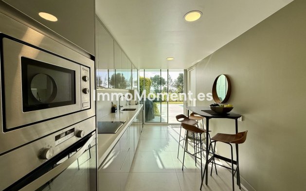 Resale - Detached villa - Sotogrande