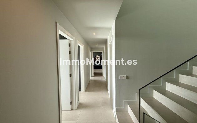 Resale - Detached villa - Sotogrande