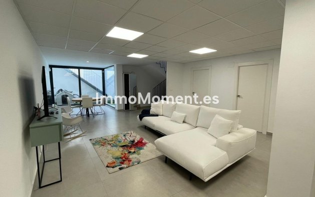 Resale - Villa - Finestrat