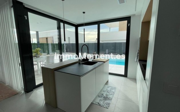 Resale - Villa - Finestrat