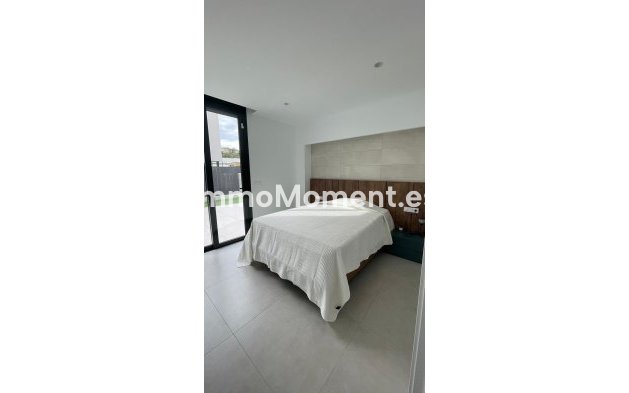 Resale - Villa - Finestrat