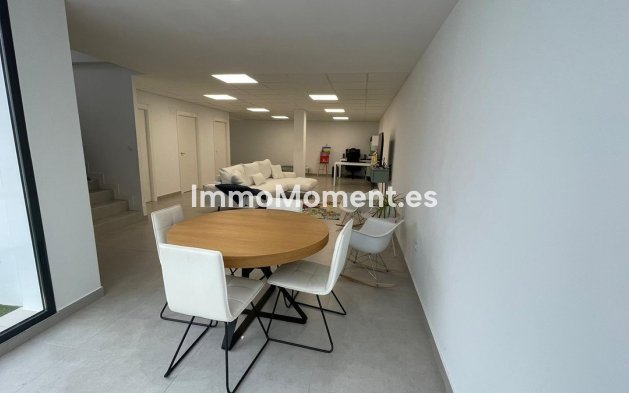 Resale - Villa - Finestrat