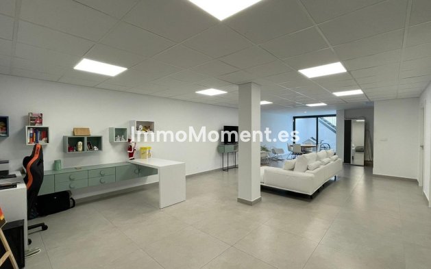 Resale - Villa - Finestrat