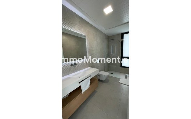 Resale - Villa - Finestrat