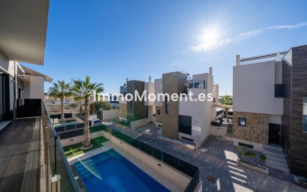 Wiederverkauf - Villa - Orihuela - Orihuela Costa