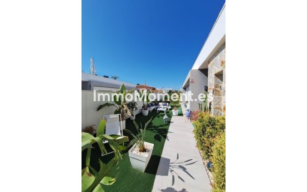 Resale - Villa - Torrevieja - Torrevieja Centro