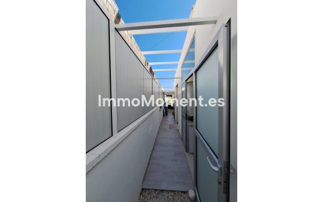 Resale - Villa - Torrevieja - Torrevieja Centro