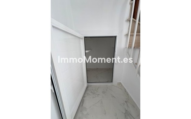 Resale - Villa - Torrevieja - Torrevieja Centro