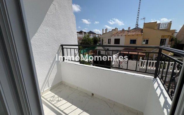Resale - Villa - Torrevieja - Torrevieja Centro