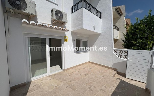 Resale - Villa - Torrevieja - Torrevieja Centro