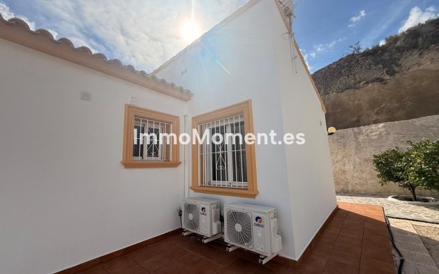 Resale - Villa - Calpe - Calpe Centro