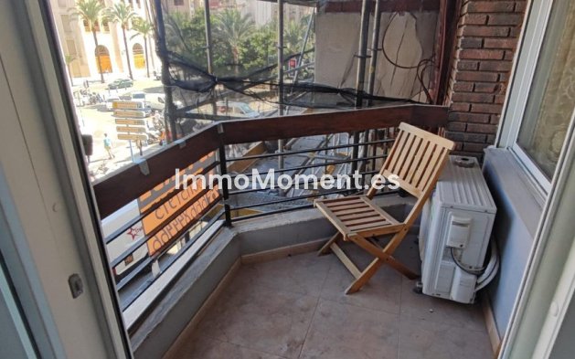 Resale - Apartment - Alicante - Alicante Centro