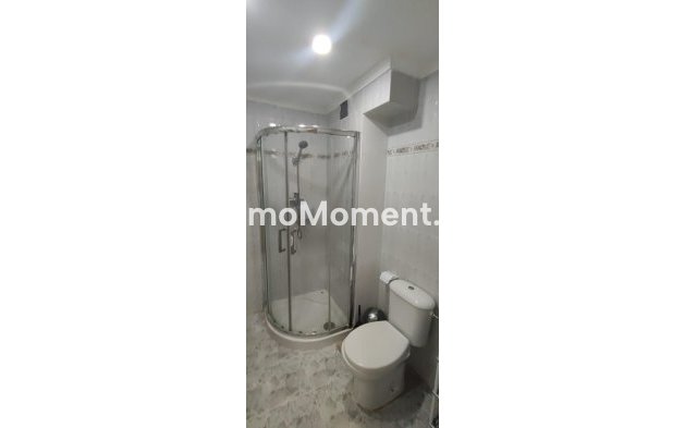 Resale - Apartment - Alicante - Alicante Centro