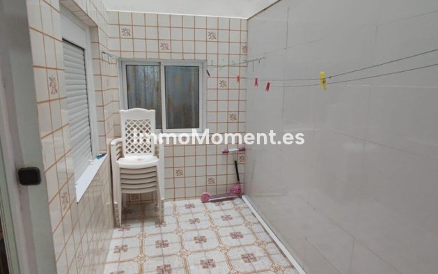 Resale - Apartment - Alicante - Alicante Centro