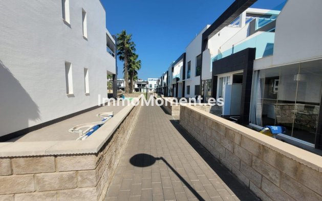 Wiederverkauf - Villa - Orihuela - Orihuela Costa