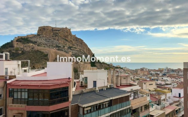 Resale - Apartment - Alicante - Alicante Centro