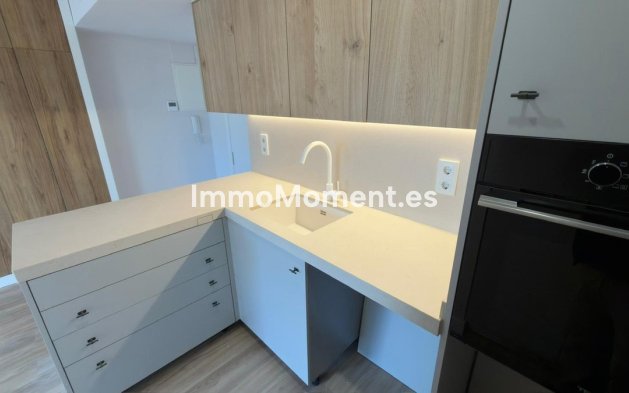 Resale - Apartment - Alicante - Alicante Centro