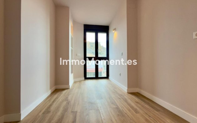 Resale - Apartment - Alicante - Alicante Centro