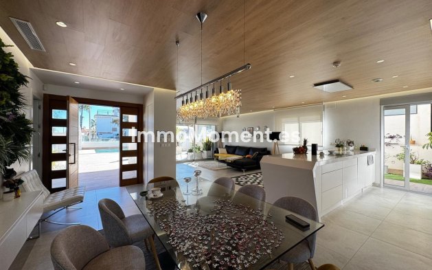 Wiederverkauf - Villa - Orihuela - Orihuela Costa