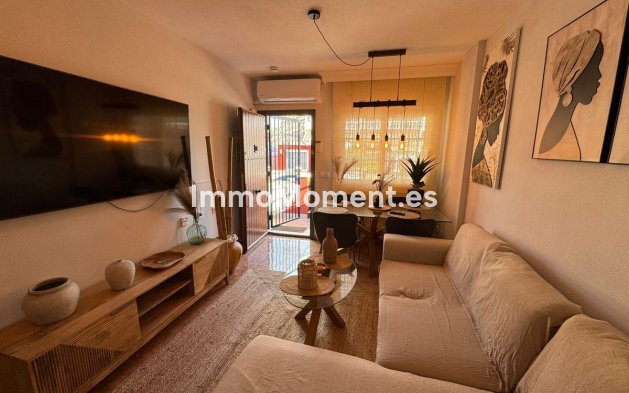 Resale - Villa - Orihuela - Orihuela Costa