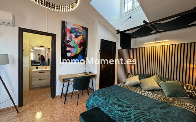 Resale - Villa - Orihuela - Orihuela Costa