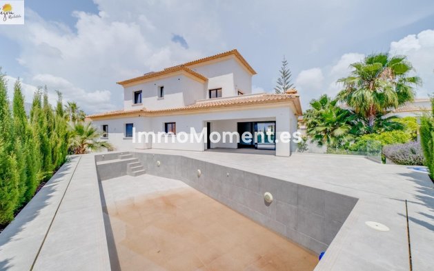 Resale - Villa - Calpe - Calpe Centro