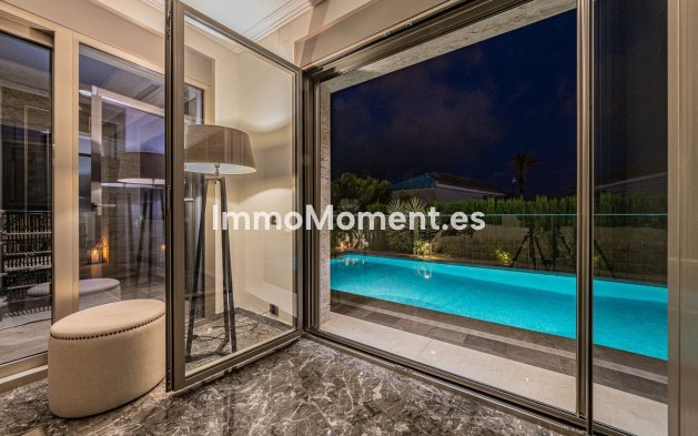 Wiederverkauf - Villa - Orihuela - Orihuela Costa