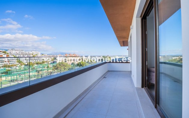 Resale - Apartment - Estepona - Estepona Centro