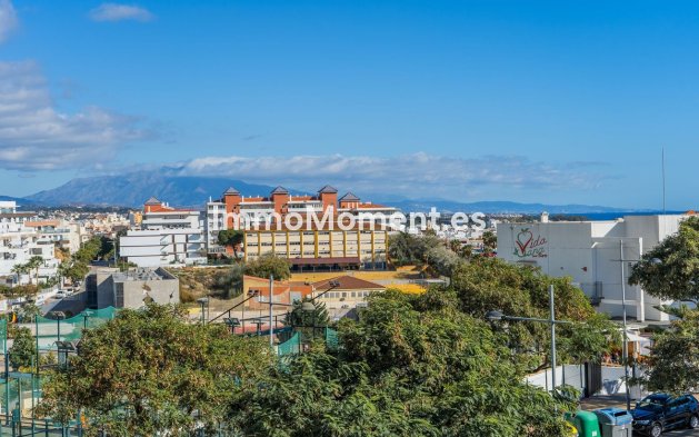 Resale - Apartment - Estepona - Estepona Centro