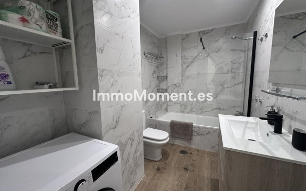 Resale - Apartment - Marbella - Nueva Andalucía