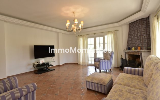 Wiederverkauf - Villa - Orihuela - Villamartin