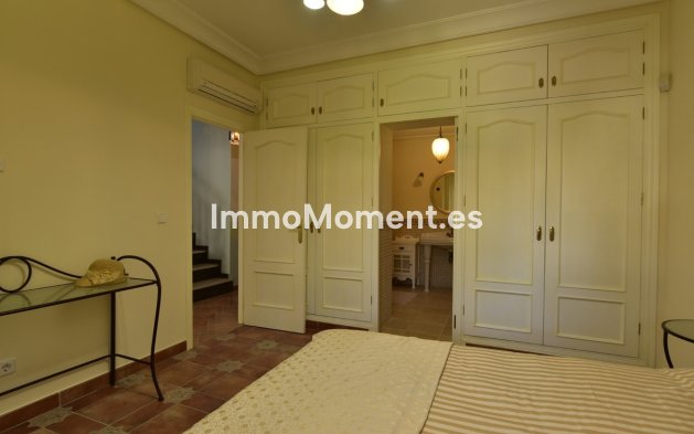 Wiederverkauf - Villa - Orihuela - Villamartin