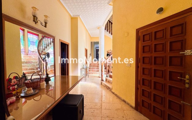 Wiederverkauf - Villa - Elda - Elda Centro