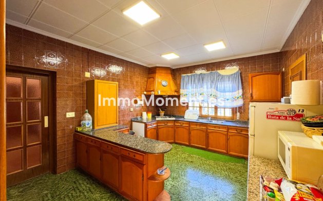 Wiederverkauf - Villa - Elda - Elda Centro