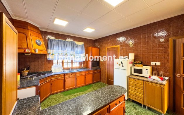 Wiederverkauf - Villa - Elda - Elda Centro