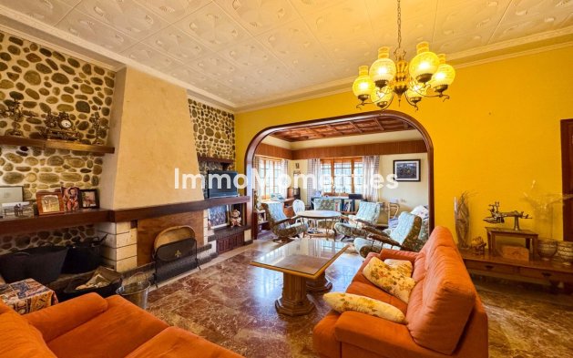 Wiederverkauf - Villa - Elda - Elda Centro