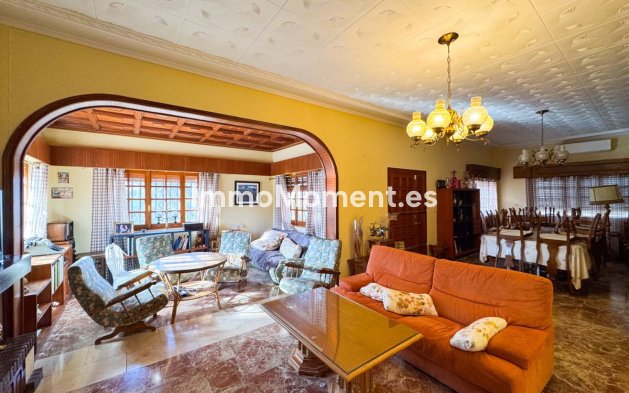 Wiederverkauf - Villa - Elda - Elda Centro