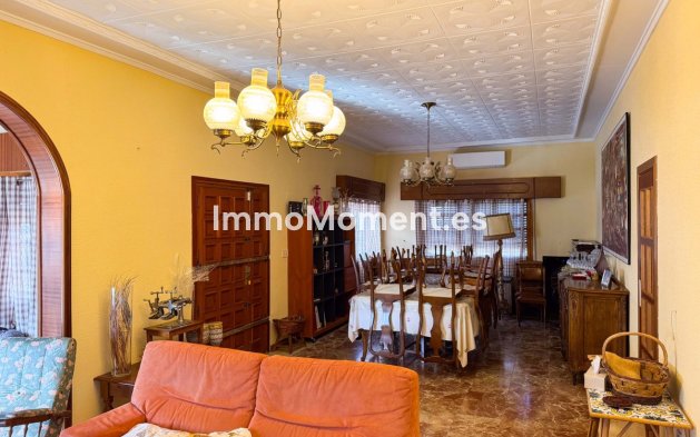 Wiederverkauf - Villa - Elda - Elda Centro