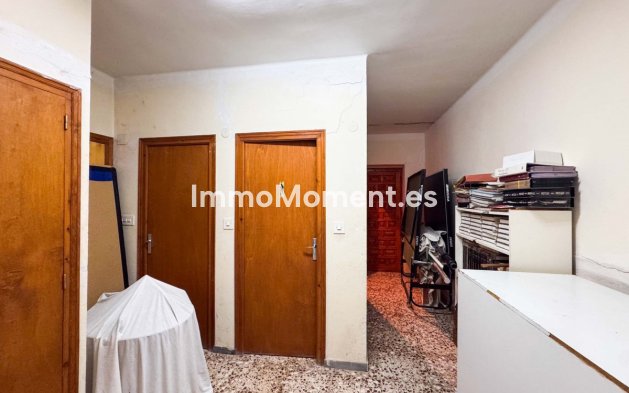 Wiederverkauf - Villa - Elda - Elda Centro