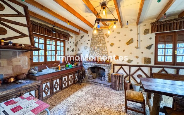 Wiederverkauf - Villa - Elda - Elda Centro