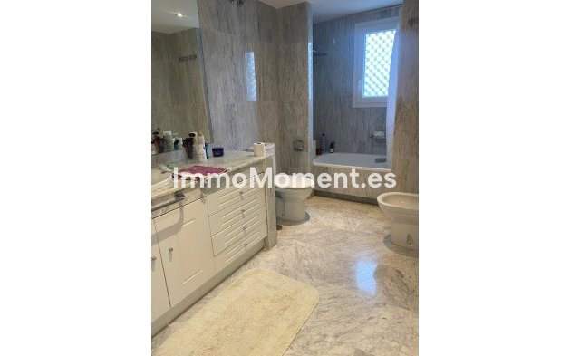 Wiederverkauf - Wohnung - Marbella - Puerto Banús