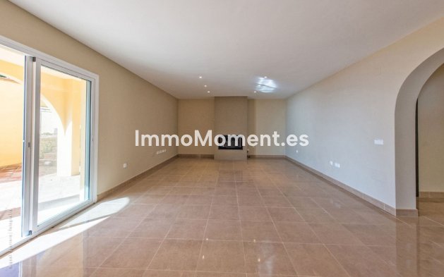 Revente - Villa - Benalmadena - Benalmadena Centro