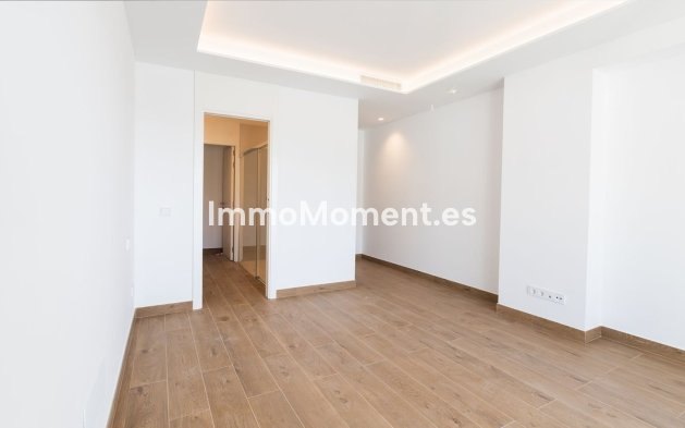 Revente - Villa - Benalmadena - Benalmadena Centro