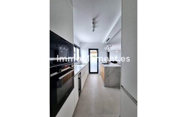 Revente - Villa - Benalmadena - Benalmadena Centro