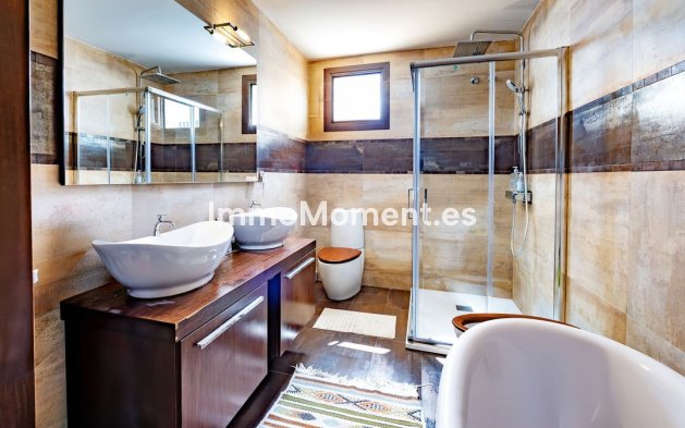 Resale - Villa - Benalmadena - Benalmadena Pueblo