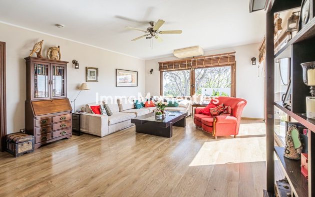 Resale - Villa - Benalmadena - Benalmadena Pueblo