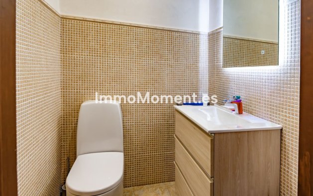 Resale - Villa - Benalmadena - Benalmadena Pueblo